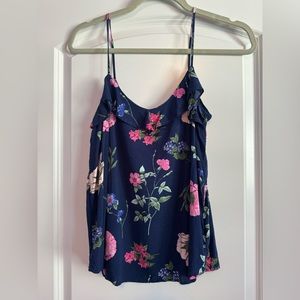 Perfect for springtime Old Navy top.